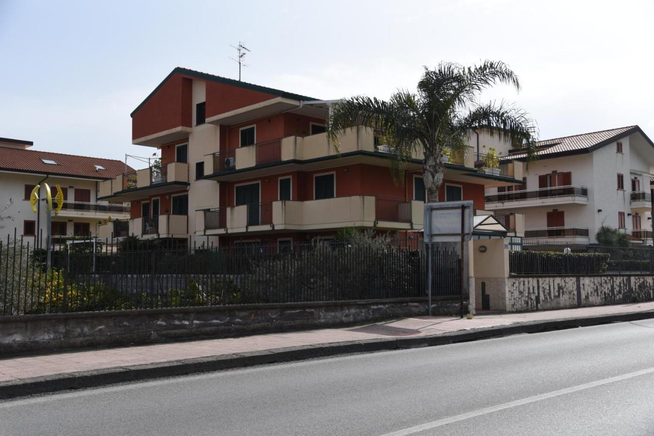 Casa Rosanna Villa Giardini-Naxos Buitenkant foto
