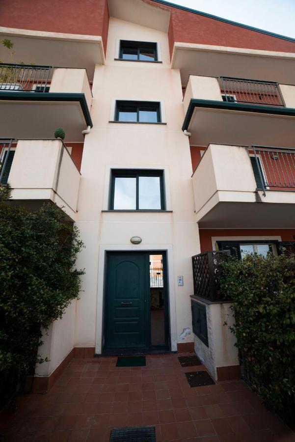 Casa Rosanna Villa Giardini-Naxos Buitenkant foto