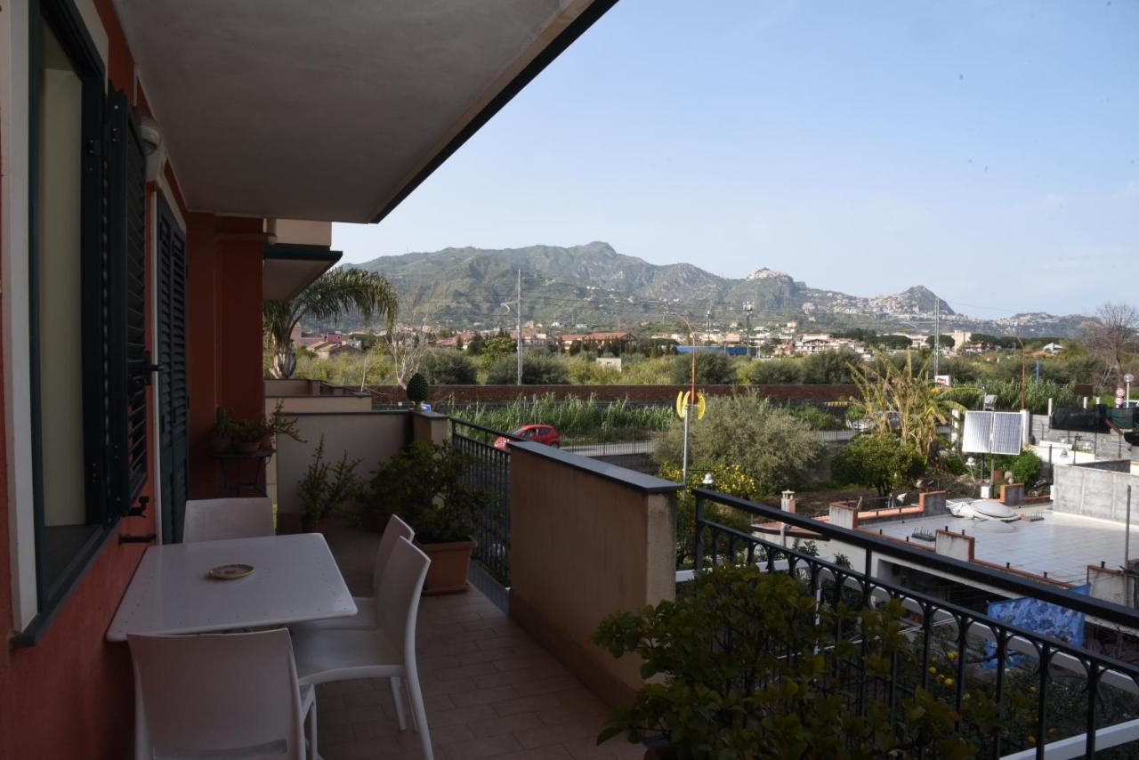 Casa Rosanna Villa Giardini-Naxos Buitenkant foto