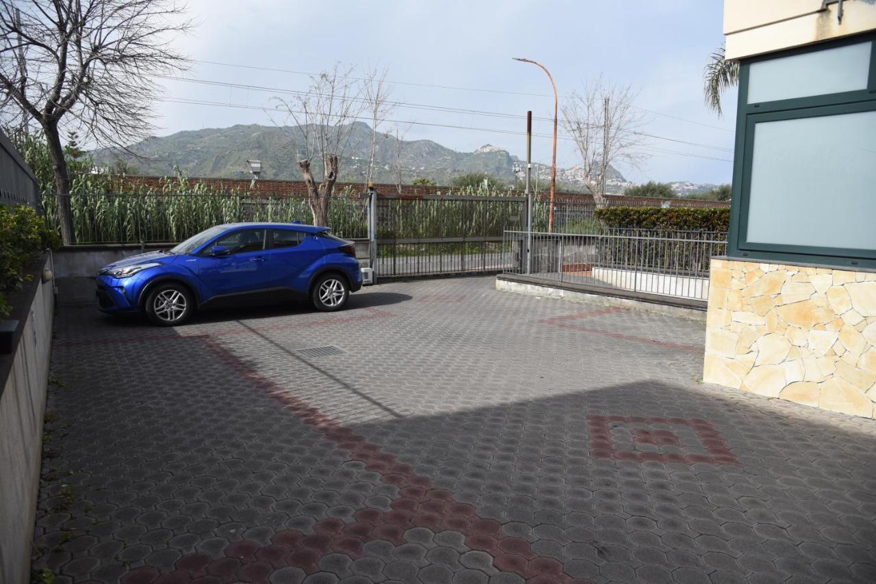Casa Rosanna Villa Giardini-Naxos Buitenkant foto